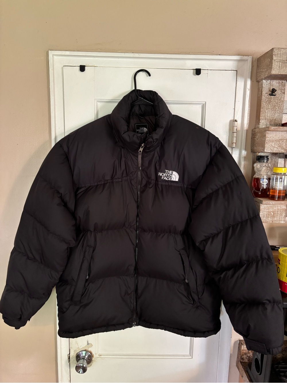 The North Face 700 Nuptse Puffer MENS.